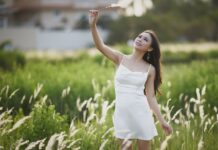 Portfele na jesień – modne kolory i fasony