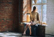 Dodatki od młodych projektantów – świeże spojrzenie na modę