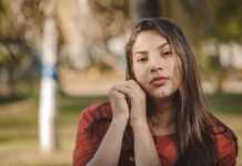 Stylizacje z dodatkami w jednym kolorze