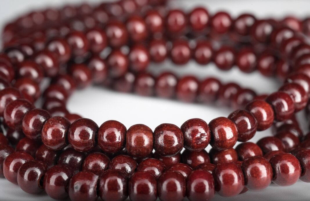 chaplet-1836010_1280